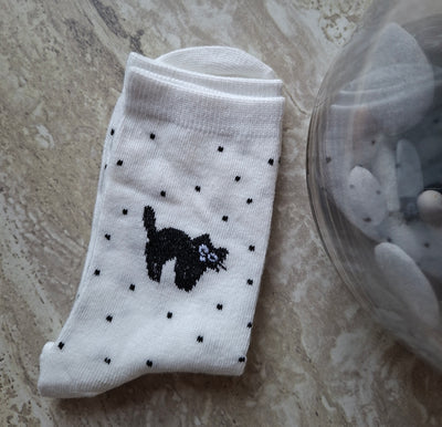 Chaussettes Kawai broderie chat
